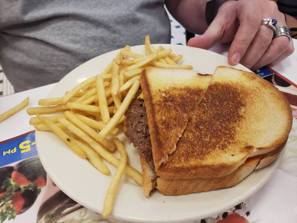 Steak n Shake | restaurant | 12163 S Apopka Vineland Rd, Orlando, FL 32836, USA | 4072389550 OR +1 407-238-9550