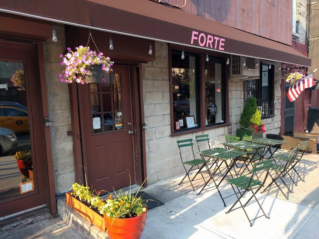 RIO Kitchen & Wine | restaurant | 619 St Johns Pl, Brooklyn, NY 11238, USA | 3473507758 OR +1 347-350-7758