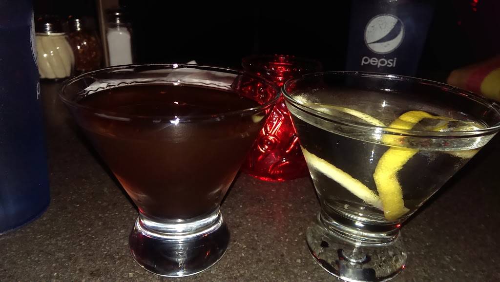 Olympia Pizza & Spaghetti House III | restaurant | 516 15th Ave E, Seattle, WA 98112, USA | 2063294500 OR +1 206-329-4500