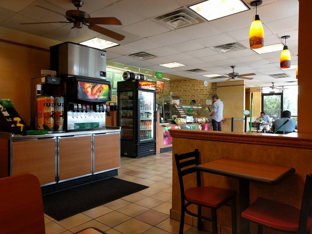 Subway Restaurants | restaurant | 2315 S Congress Ave, Austin, TX 78704, USA | 5124439339 OR +1 512-443-9339