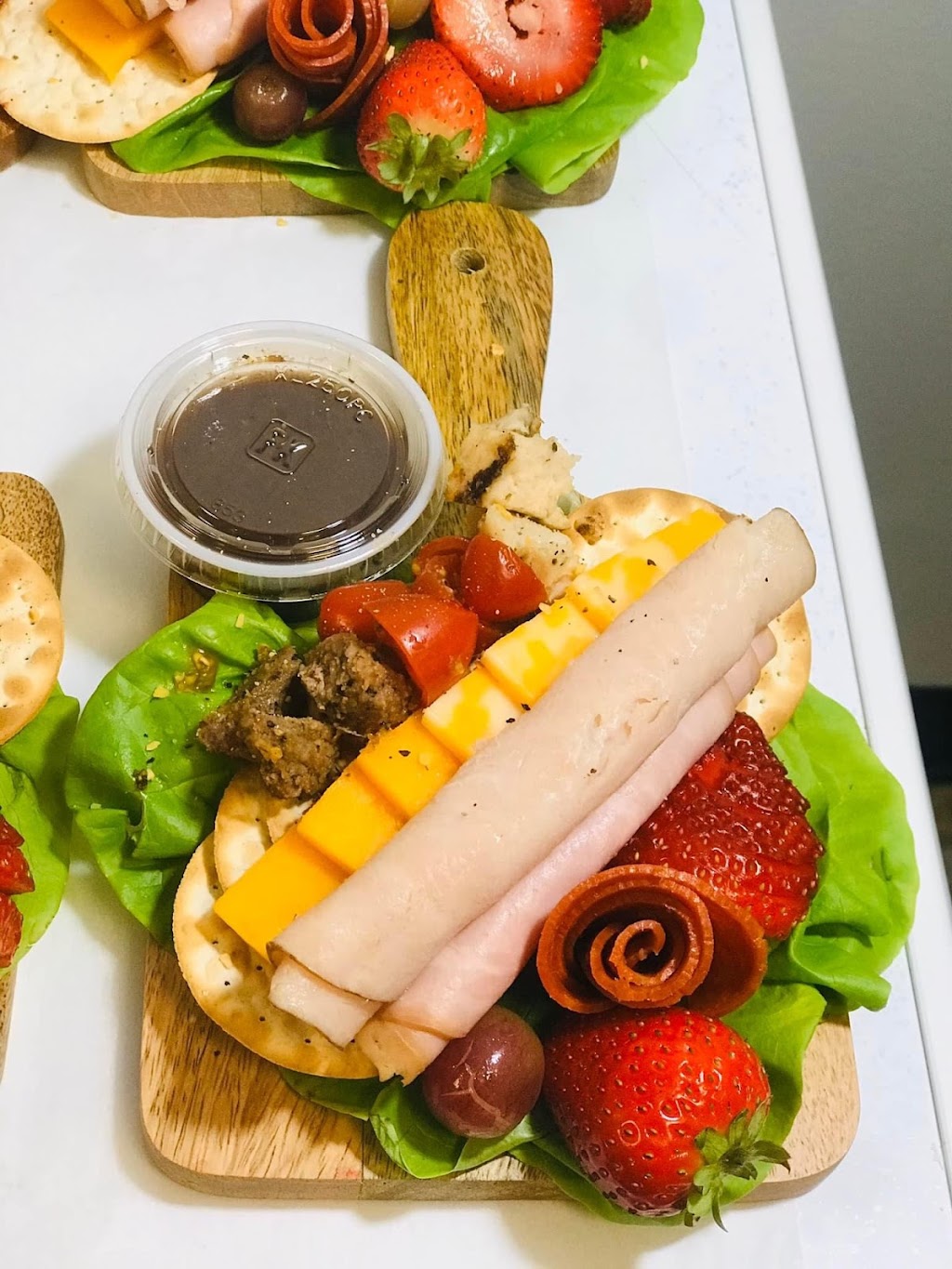 Kutie Pies Bakery Cafe | bakery | 1036 Goodman Rd E, Southaven, MS 38671, USA | 6628743209 OR +1 662-874-3209