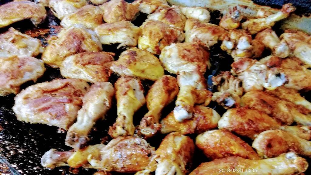 El Jacalito | restaurant | 8465 S Commercial Ave, Chicago, IL 60617, USA | 7739546961 OR +1 773-954-6961