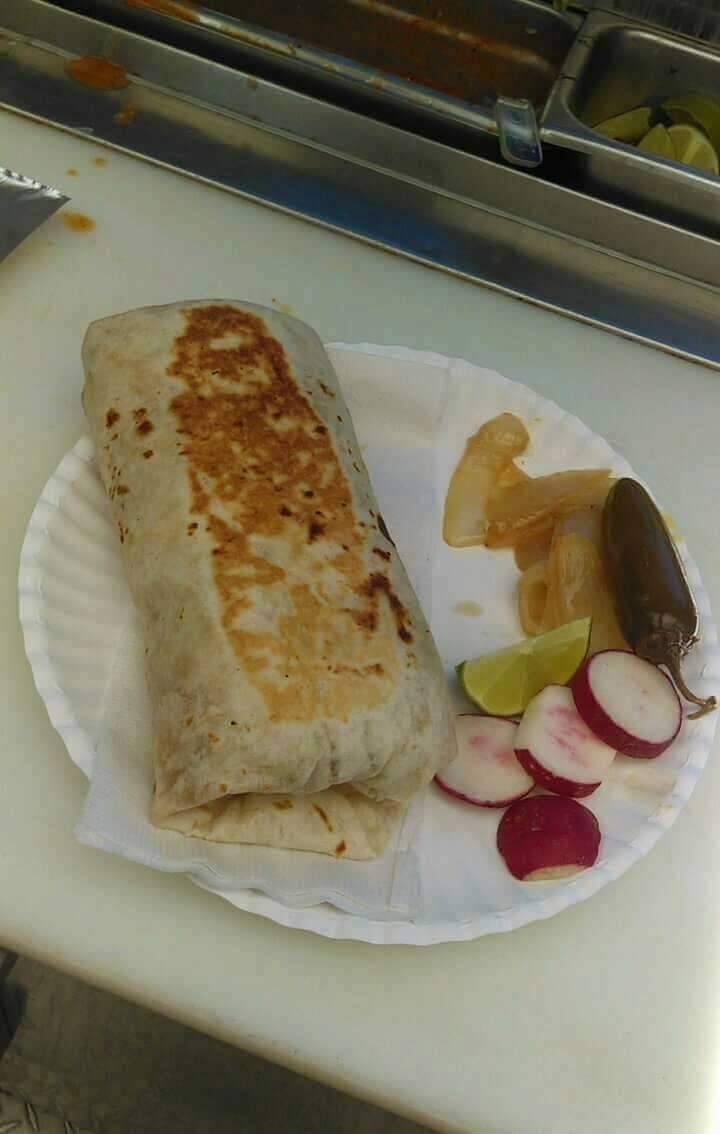 Taco Truck REY de REYES | restaurant | 110 Angelus St, Turlock, CA 95380, USA | 2092410866 OR +1 209-241-0866