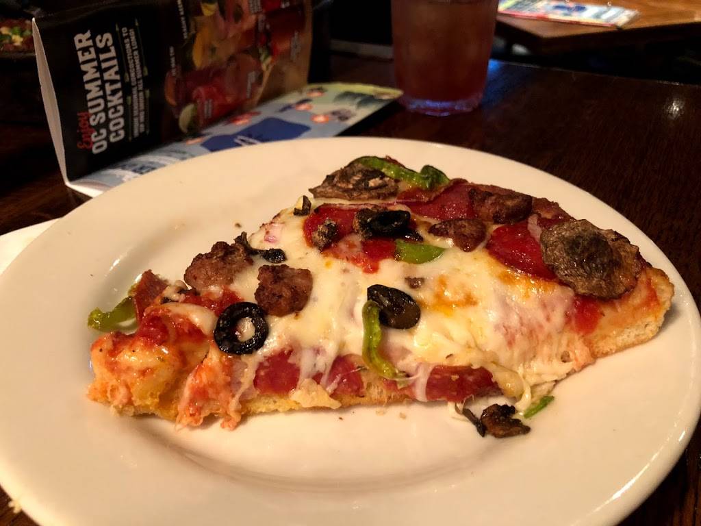 Old Chicago | restaurant | 11969 S Strang Line Rd, Olathe, KS 66062, USA | 9137649850 OR +1 913-764-9850