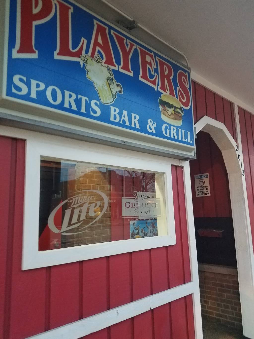 Players Sports Bar | restaurant | 2013 Winnebago St, Madison, WI 53704, USA | 6082449722 OR +1 608-244-9722