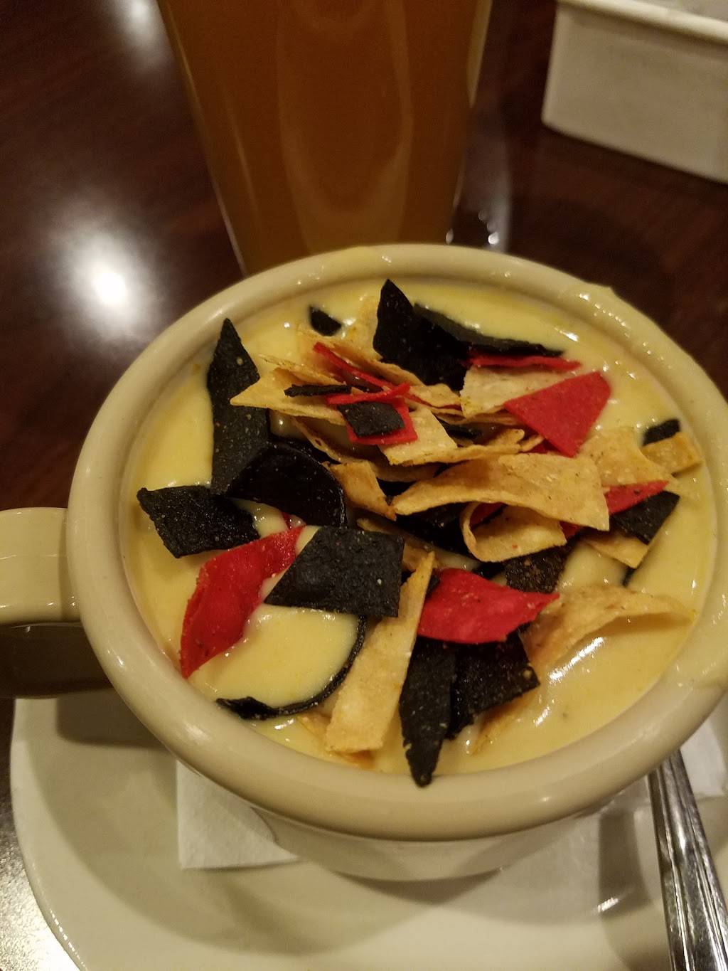 Alfies Inn | restaurant | 425 Roosevelt Rd, Glen Ellyn, IL 60137, USA | 6308582506 OR +1 630-858-2506