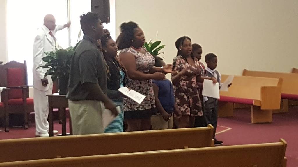 Churchs Chicken | restaurant | 2915 Lower Wetumpka Rd, Montgomery, AL 36110, USA | 3342651563 OR +1 334-265-1563