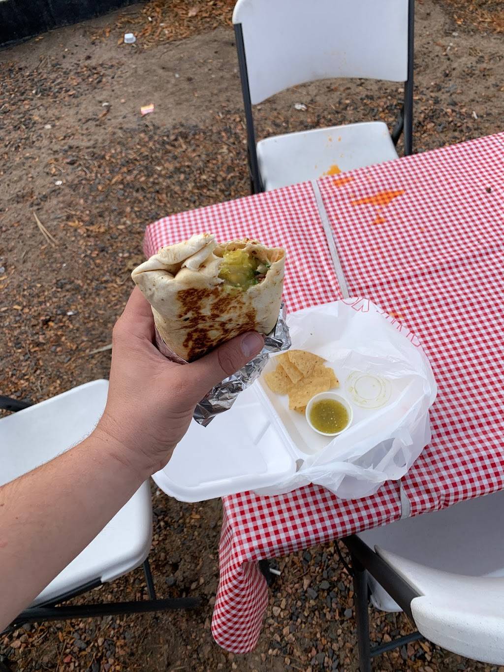 La Sirenita Taco Truck | restaurant | 10398 Avalon Rd NW, Albuquerque, NM 87121, USA | 5052648229 OR +1 505-264-8229