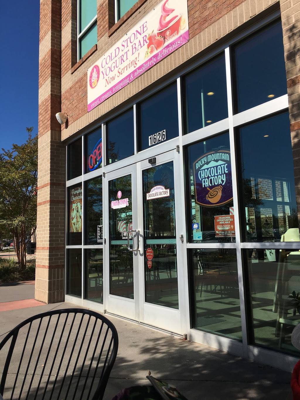 Cold Stone Creamery | bakery | 1626 Highwoods Blvd, Greensboro, NC 27410, USA | 3362920321 OR +1 336-292-0321