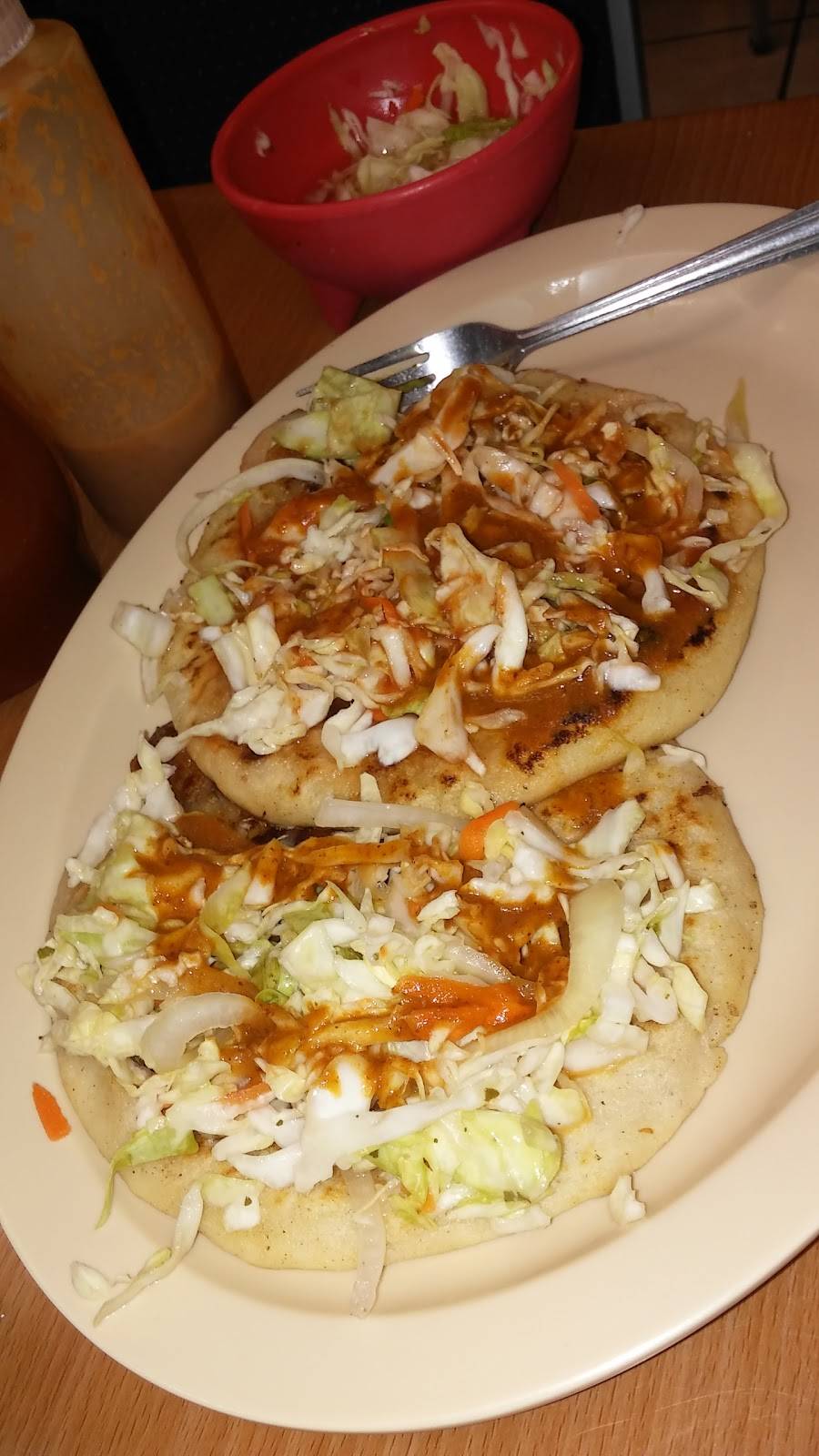 Pupuseria Y Restaurante | restaurant | 5901 Normandie Ave, Los Angeles, CA 90044, USA | 3237594896 OR +1 323-759-4896