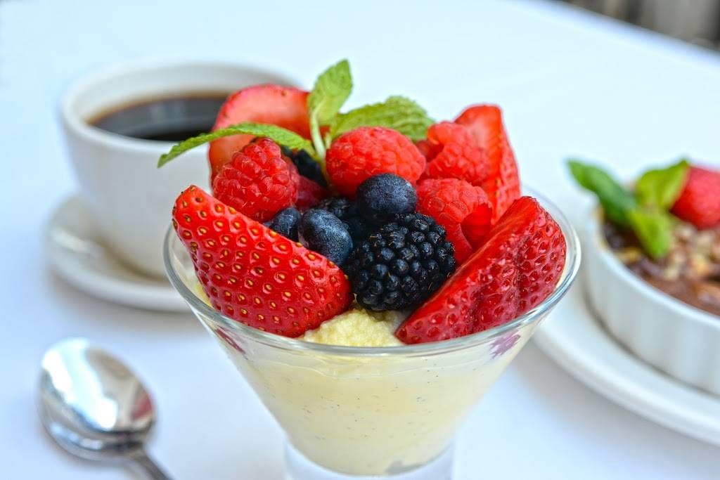 Myrons Prime Steakhouse | restaurant | 136 N Castell Ave, New Braunfels, TX 78130, USA | 8306241024 OR +1 830-624-1024