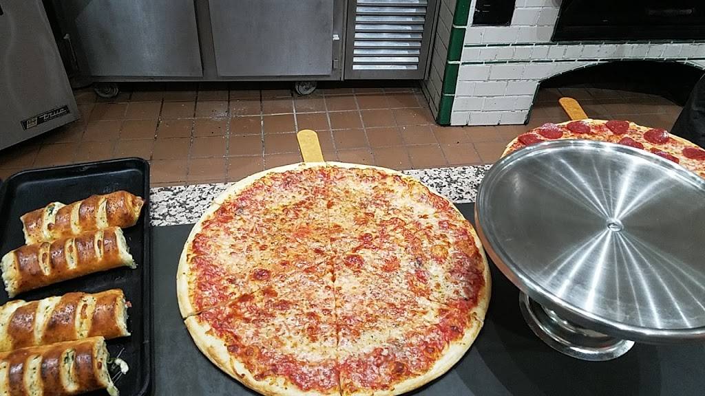 Pierres Eatery @ St. Augustine Outlet Mall | restaurant | 500 Prime Outlets Blvd, St. Augustine, FL 32084, USA | 9042178264 OR +1 904-217-8264