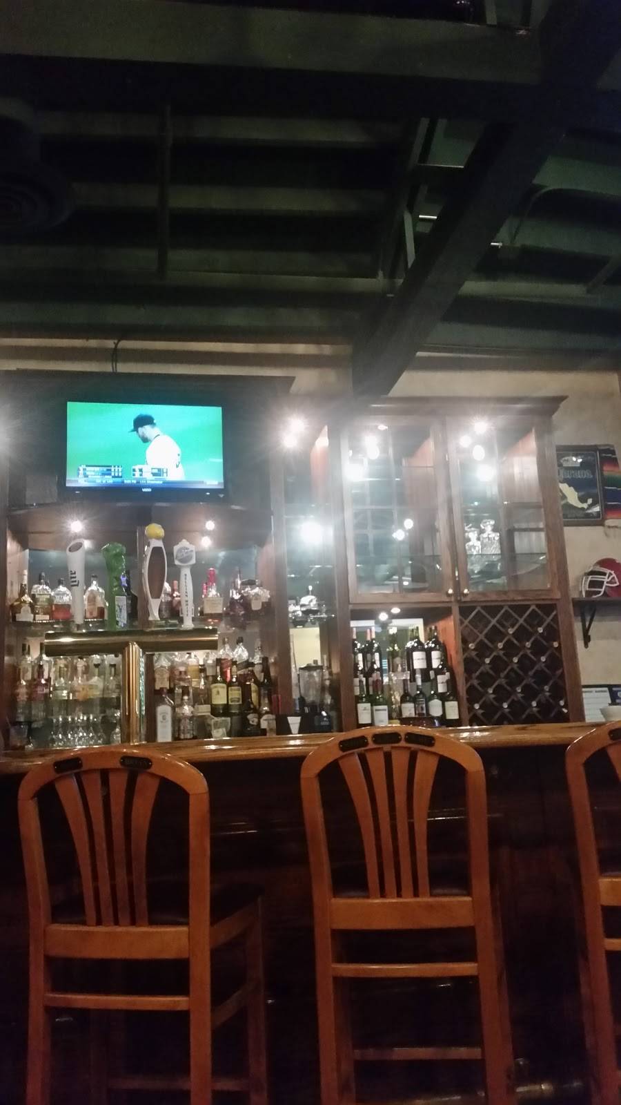 Lubys Pub & Steakhouse | restaurant | 6657 South St, Tinley Park, IL 60477, USA | 7086338240 OR +1 708-633-8240