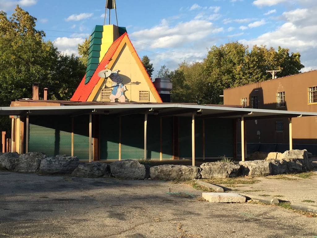 Shields Barbecue | restaurant | 2255 Germantown St, Dayton, OH 45417, USA | 9372628153 OR +1 937-262-8153