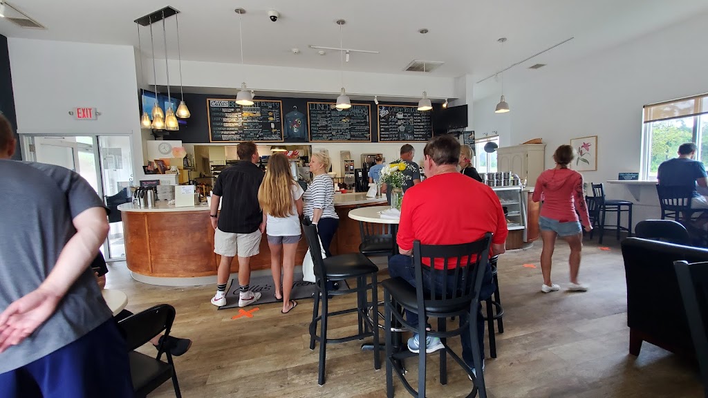 Cillas Coffeehouse | cafe | 5 Liberty Ln, Norfolk, MA 02056, USA | 5085280008 OR +1 508-528-0008