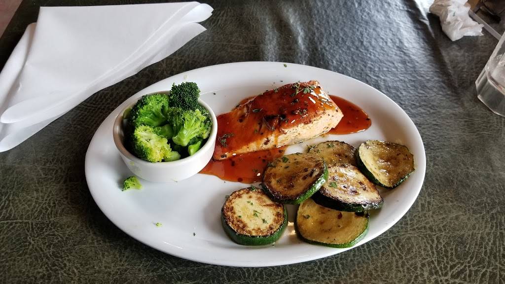 Ruby Tuesday | restaurant | 8680 Bartram Ave, Philadelphia, PA 19153, USA | 2153657587 OR +1 215-365-7587