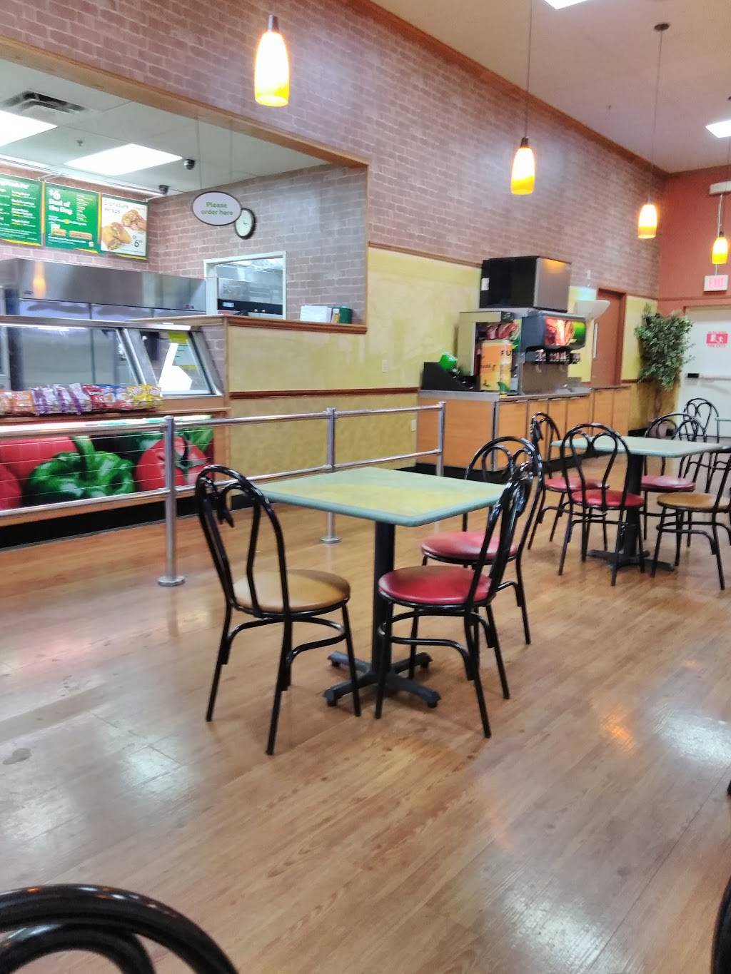 Subway Restaurants | restaurant | Walmart Supercenter, 1221 Georgesville Rd, Columbus, OH 43228, USA | 6143515300 OR +1 614-351-5300
