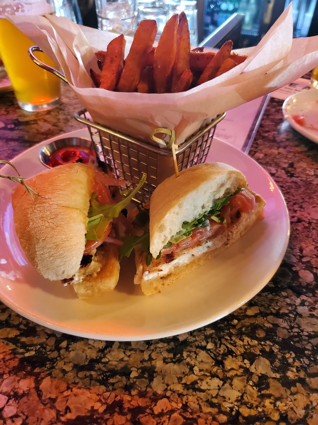 Market | restaurant | 1137 Linda St, Rocky River, OH 44116, USA | 4407994292 OR +1 440-799-4292