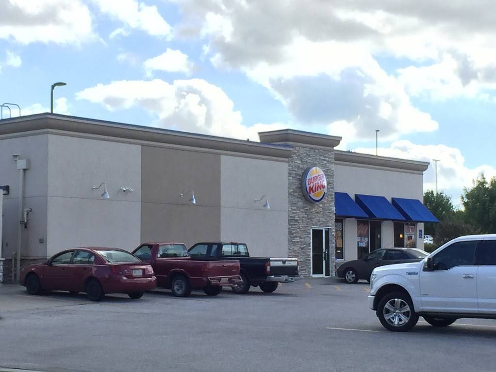 Burger King | restaurant | 330 N 168th Cir Apt Cr, Omaha, NE 68118, USA | 4029348665 OR +1 402-934-8665