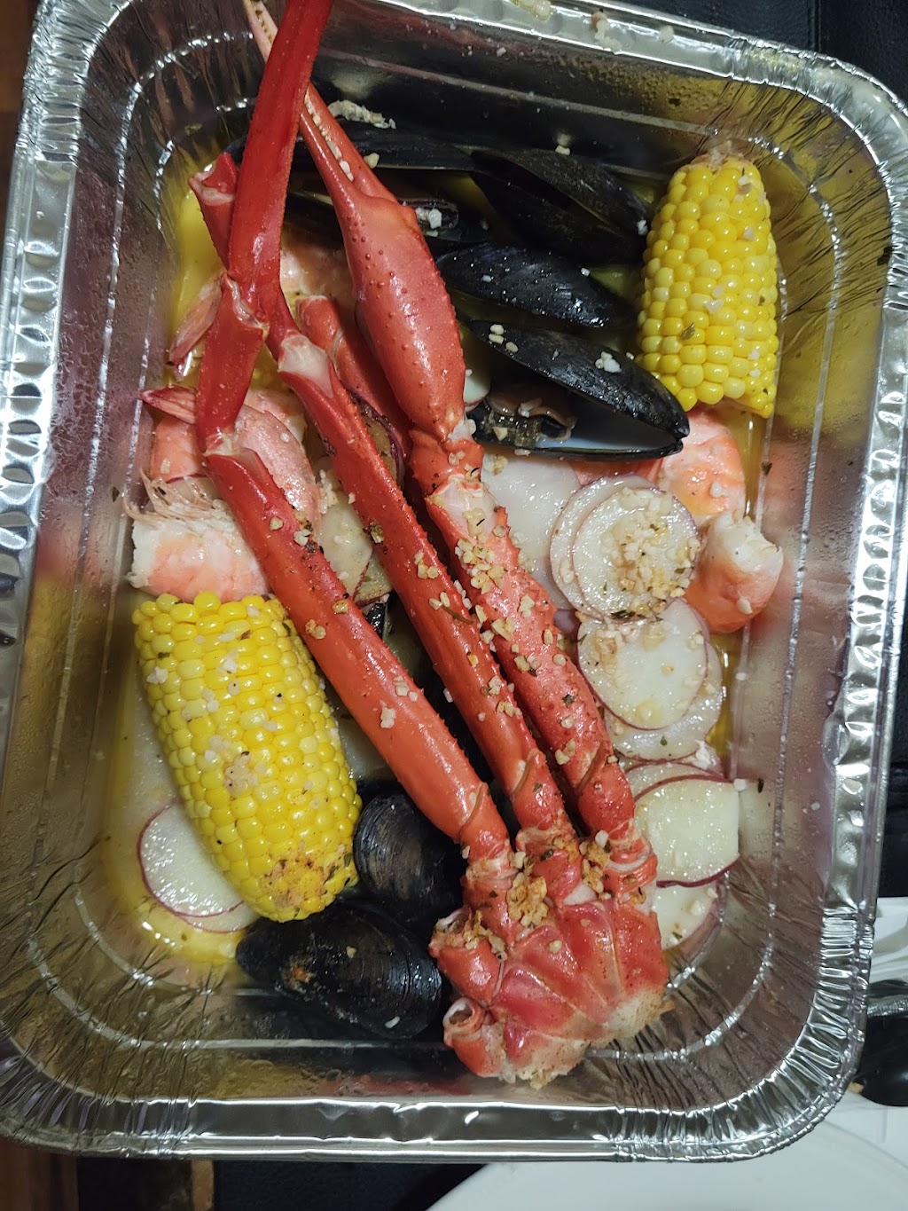 CEAFOOD COLUMBUS BAR & RESTAURANT | restaurant | 903 Columbus Ave, New York, NY 10025, USA | 6466495768 OR +1 646-649-5768