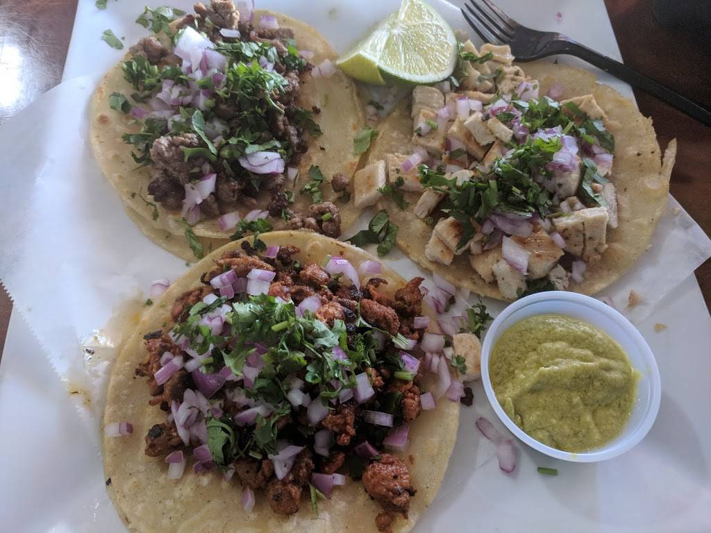 Mariscos El Cangrejo Nice 3 | restaurant | 2525 N Grand Ave A, Santa Ana, CA 92705, USA | 6572364644 OR +1 657-236-4644