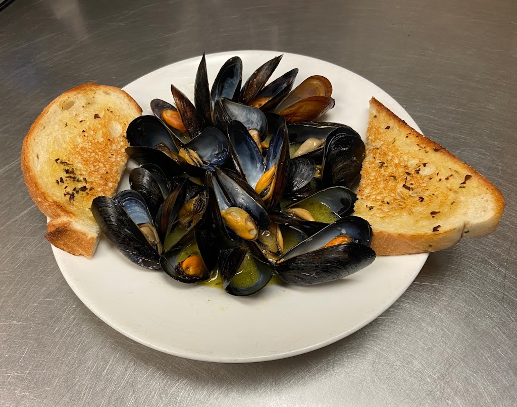 Box Seats | restaurant | 391 E Central St, Franklin, MA 02038, USA | 5083463860 OR +1 508-346-3860