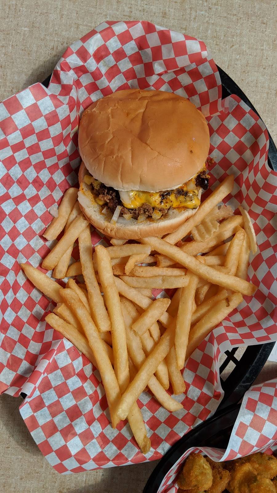 Bills Grill | restaurant | 5619 US-117 ALT, Wilson, NC 27893, USA | 2522391627 OR +1 252-239-1627