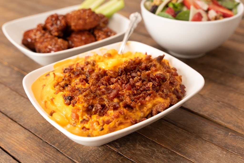 Mac & Wings | restaurant | 2370 W 86th St, Indianapolis, IN 46260, USA | 3176624491 OR +1 317-662-4491