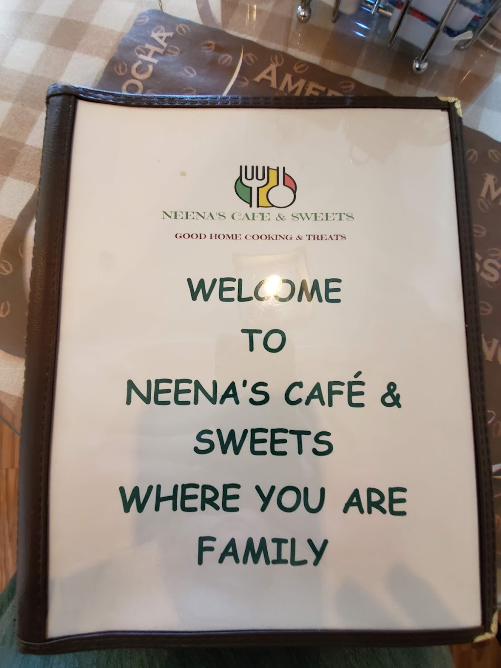 Neenas Cafe and Sweets | restaurant | 4195 AZ-68, Golden Valley, AZ 86413, USA | 9283775959 OR +1 928-377-5959