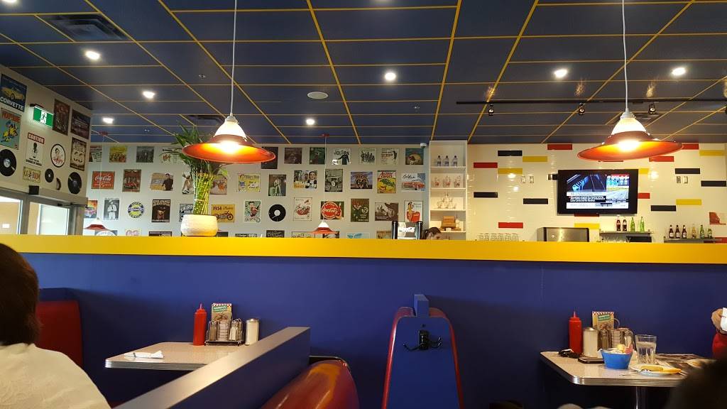 Wimpys Diner | restaurant | 2000 Appleby Line f4, Burlington, ON L7L 6M6, Canada | 9053320606 OR +1 905-332-0606