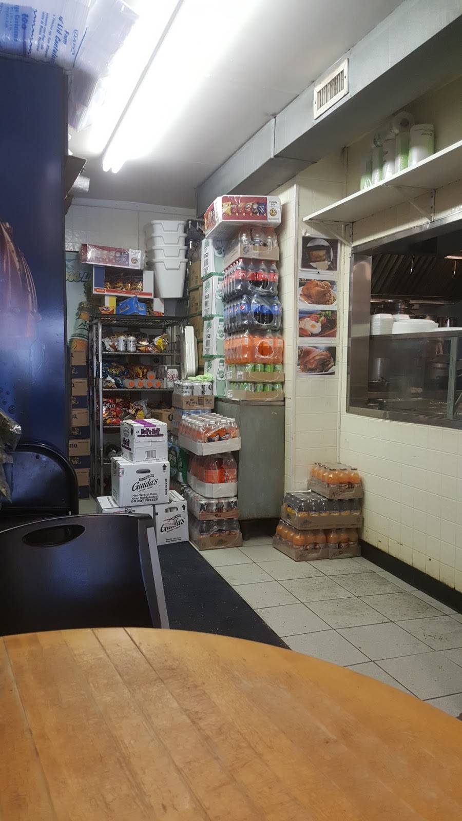 Dayanaras Deli | restaurant | 52 Church St, Bedford Hills, NY 10507, USA | 9142421934 OR +1 914-242-1934