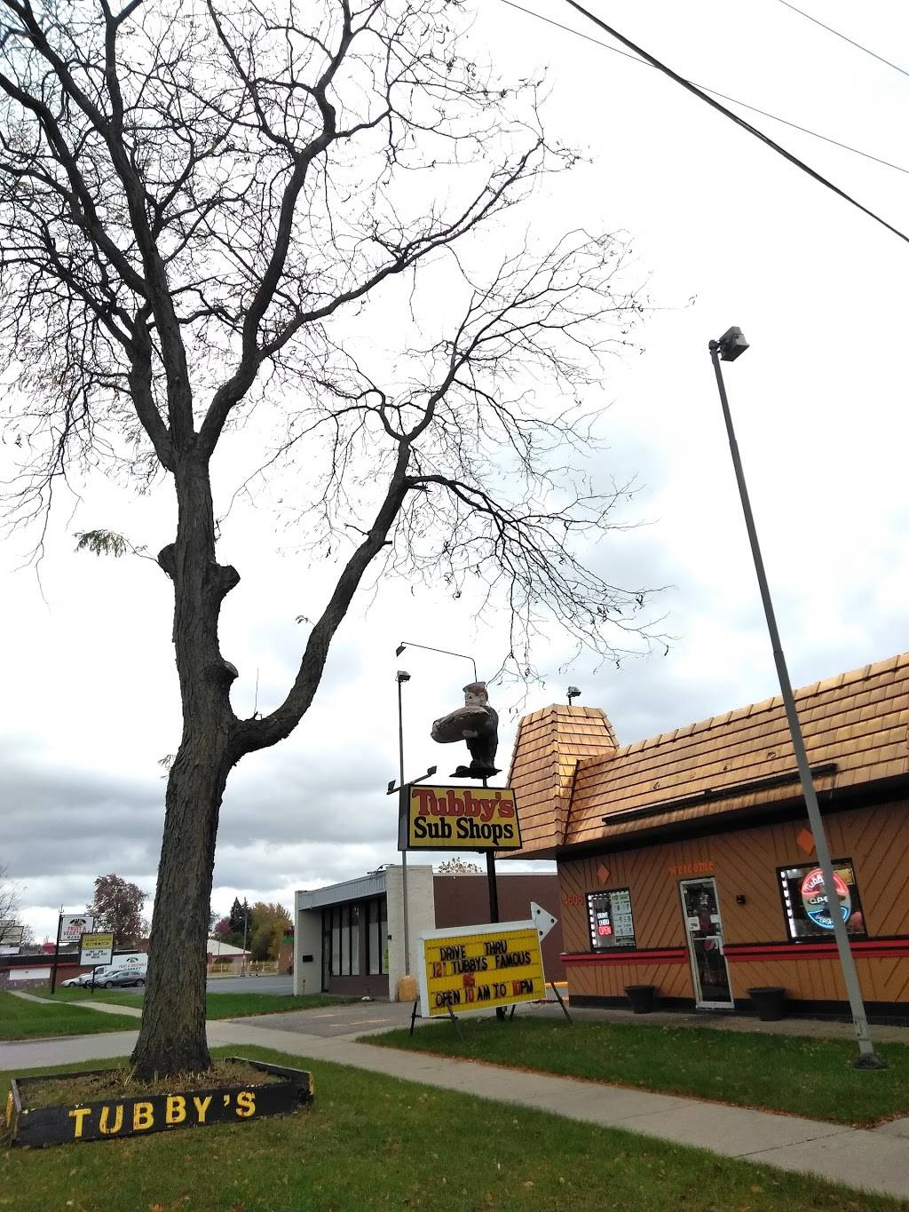 Tubbys | meal delivery | 4608 E 9 Mile Rd, Warren, MI 48091, USA | 5867573510 OR +1 586-757-3510