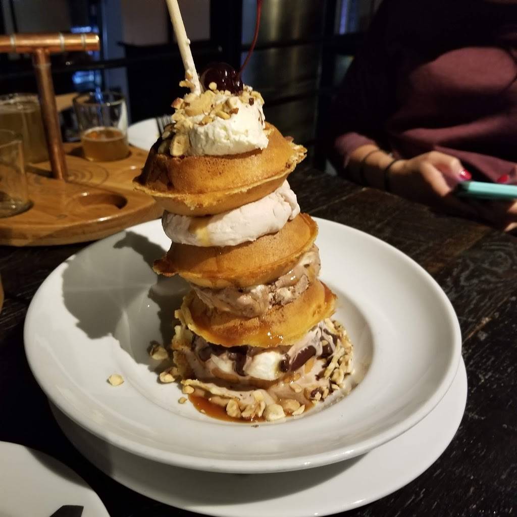 Breakside Brewery - NW Slabtown | restaurant | 1570 NW 22nd Ave, Portland, OR 97210, USA | 5034447597 OR +1 503-444-7597