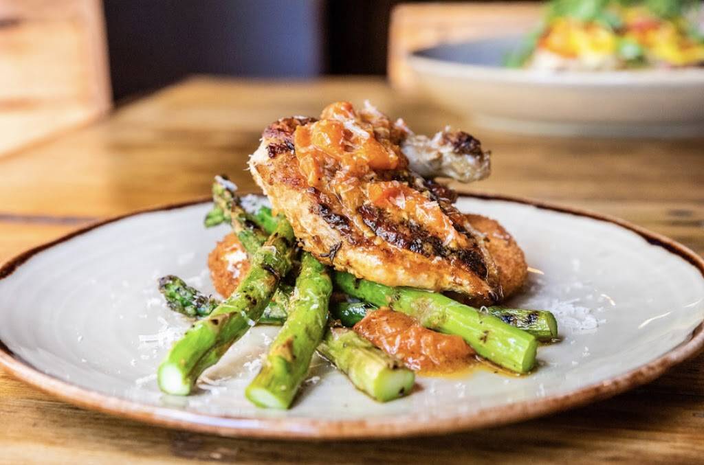 District Kitchen (Anderson Lane) | restaurant | 7858 Shoal Creek Blvd, Austin, TX 78757, USA | 5122847837 OR +1 512-284-7837