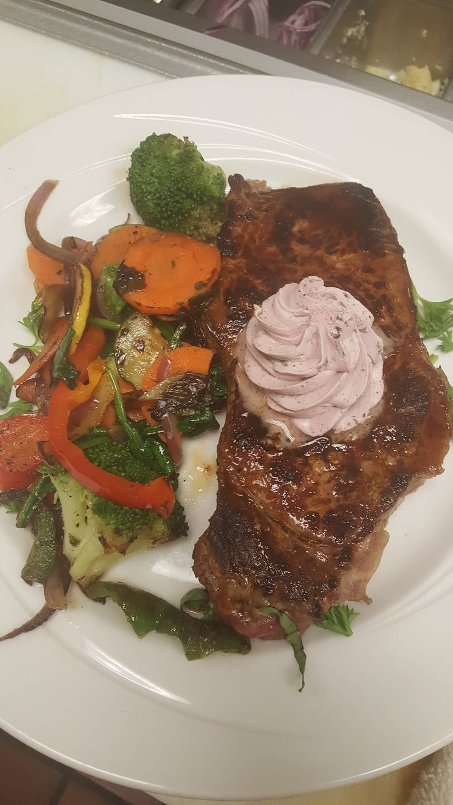 Quattro | restaurant | 22 South St, Hopkinton, MA 01748, USA | 5084354300 OR +1 508-435-4300