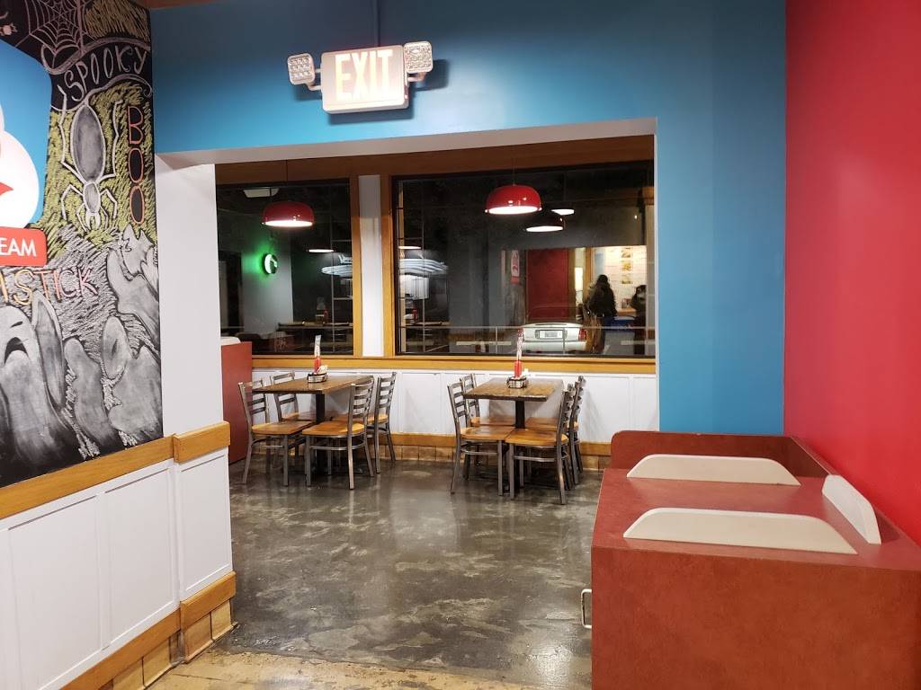 Zesto Burgers & Ice Cream | restaurant | 2600 New Walkertown Rd, Winston-Salem, NC 27101, USA | 3367935548 OR +1 336-793-5548