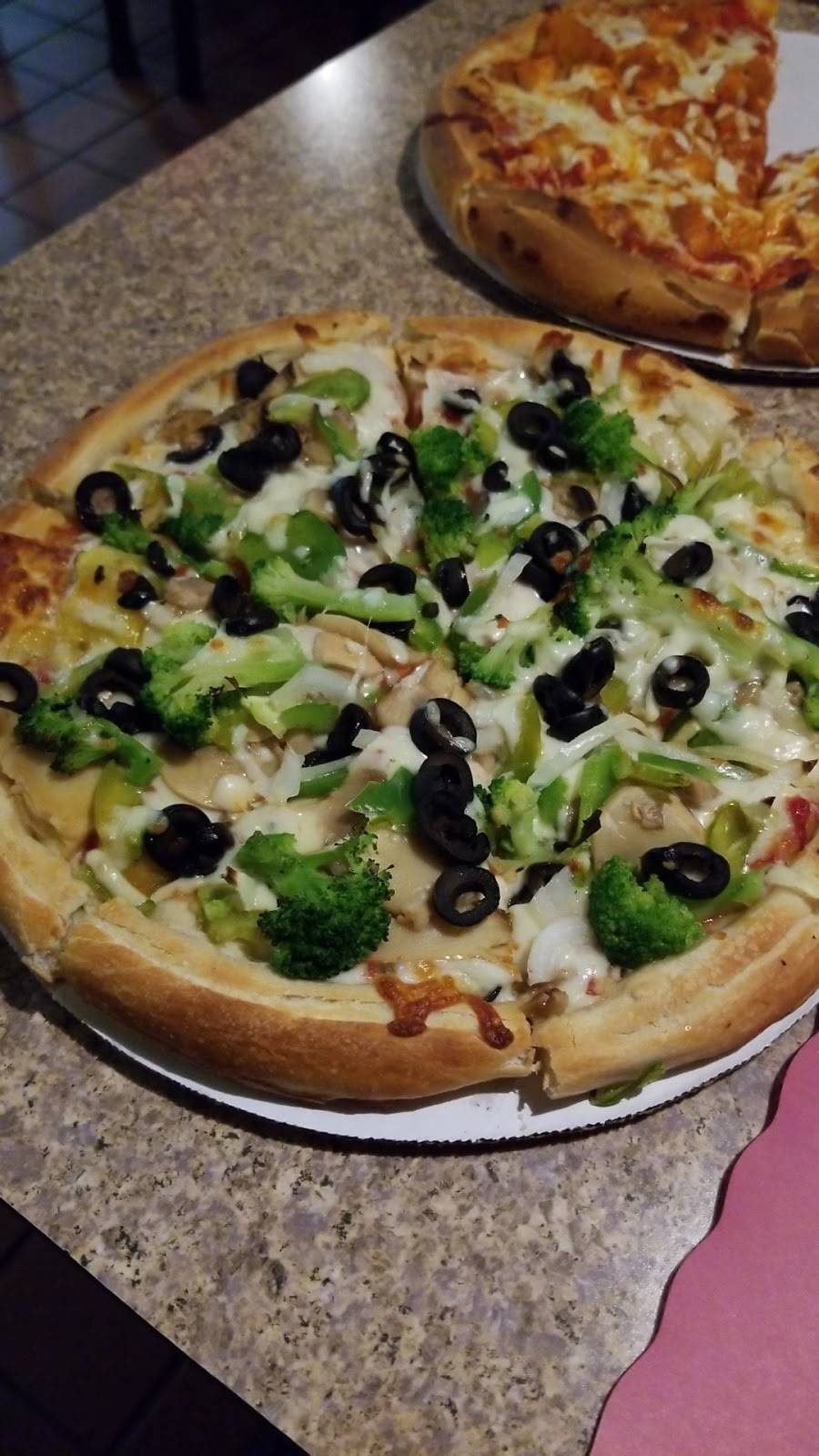 Beacon Falls Pizza Palace | restaurant | 125 S Main St, Beacon Falls, CT 06403, USA | 2037238705 OR +1 203-723-8705