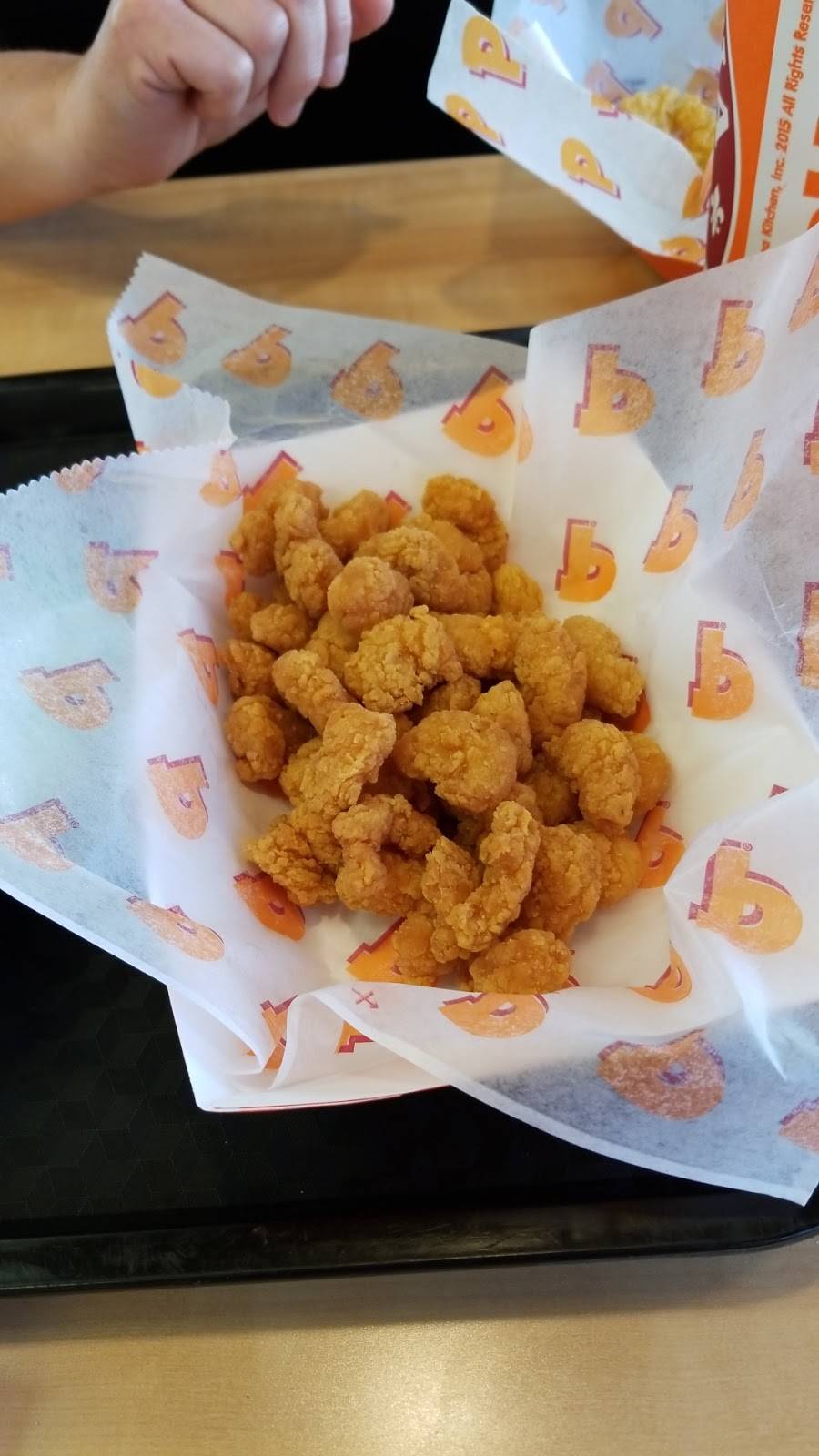 Popeyes Louisiana Kitchen | restaurant | 3237 William St, Cape Girardeau, MO 63703, USA | 5733357674 OR +1 573-335-7674