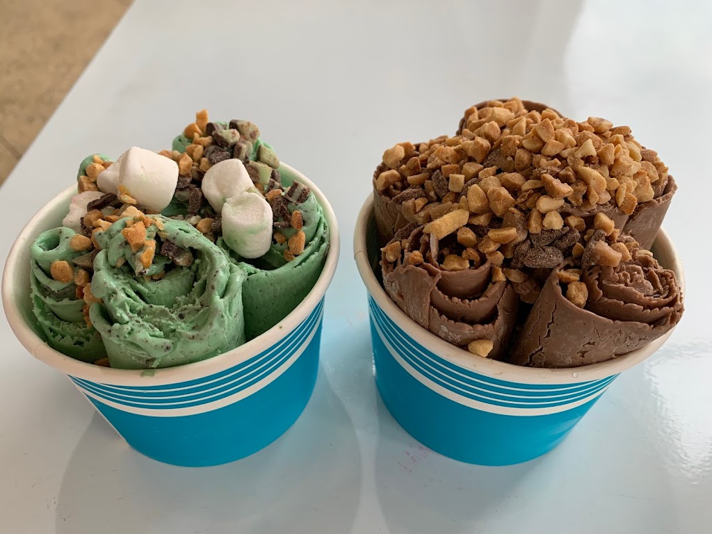 Curly Cream Rolled Icecream | restaurant | 101 Bluefish Dr #110, Panama City Beach, FL 32413, USA | 8505888571 OR +1 850-588-8571