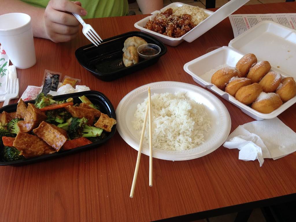 China Wok | restaurant | 12005 W Center Rd, Omaha, NE 68144, USA | 4029169966 OR +1 402-916-9966