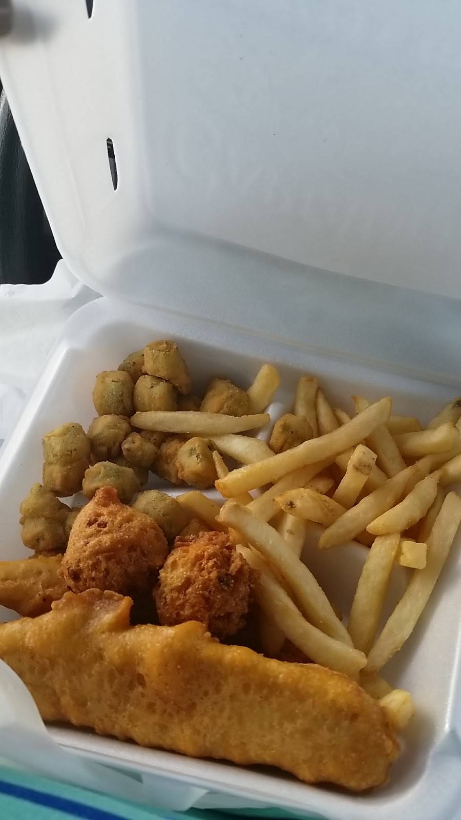 Captain Ds | restaurant | 10640 Chantilly Pkwy, Montgomery, AL 36117, USA | 3342399684 OR +1 334-239-9684