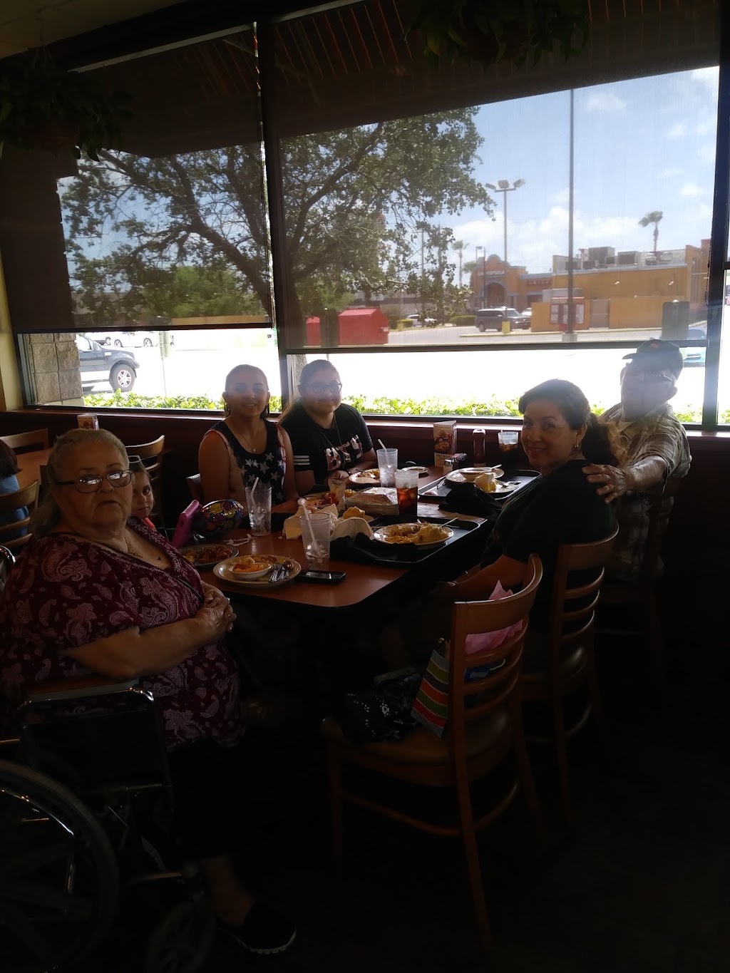 Lubys | restaurant | 1510 S Padre Island Dr, Corpus Christi, TX 78416, USA | 3618527477 OR +1 361-852-7477