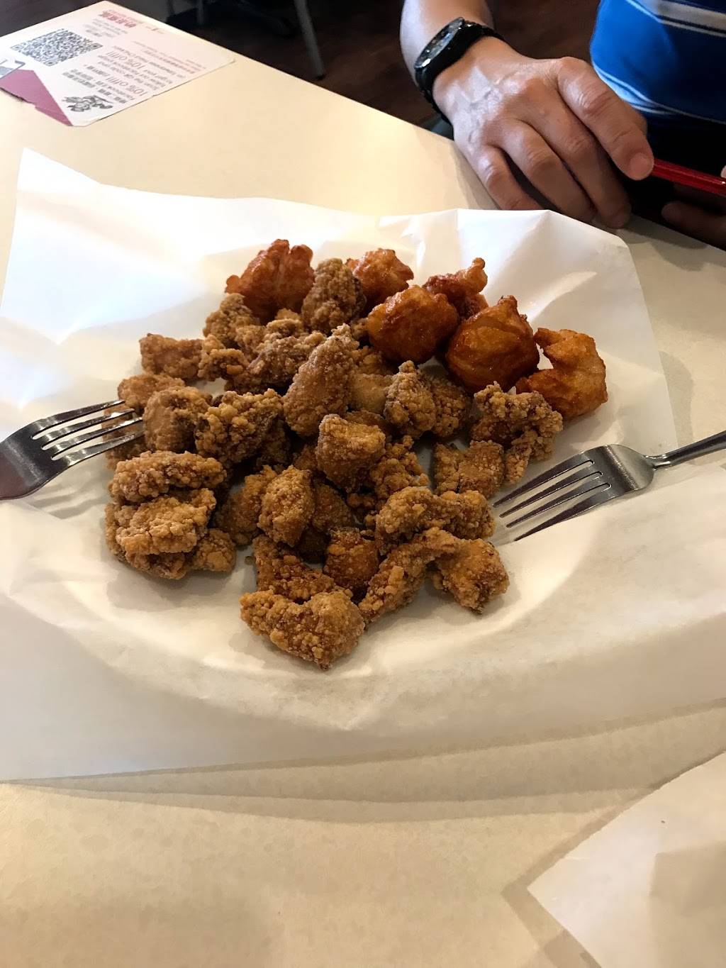 Bubble Republic | restaurant | 4555 Hurontario St, Mississauga, ON L5A 4E7, Canada | 9057121288 OR +1 905-712-1288