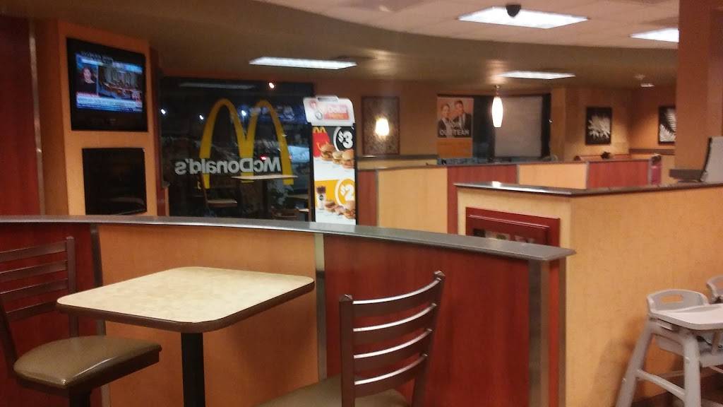 McDonalds | cafe | 17 Booth St, Canandaigua, NY 14424, USA | 5853961350 OR +1 585-396-1350