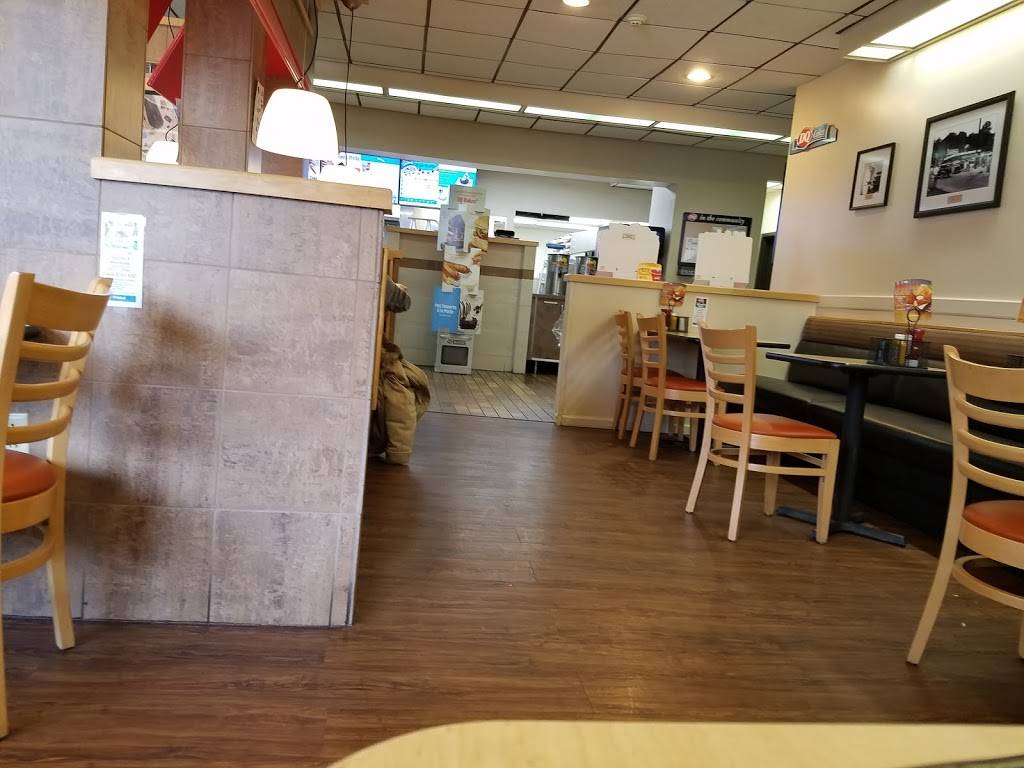 Dairy Queen Grill & Chill | restaurant | 900 W 8th St, East Liverpool, OH 43920, USA | 3303853636 OR +1 330-385-3636