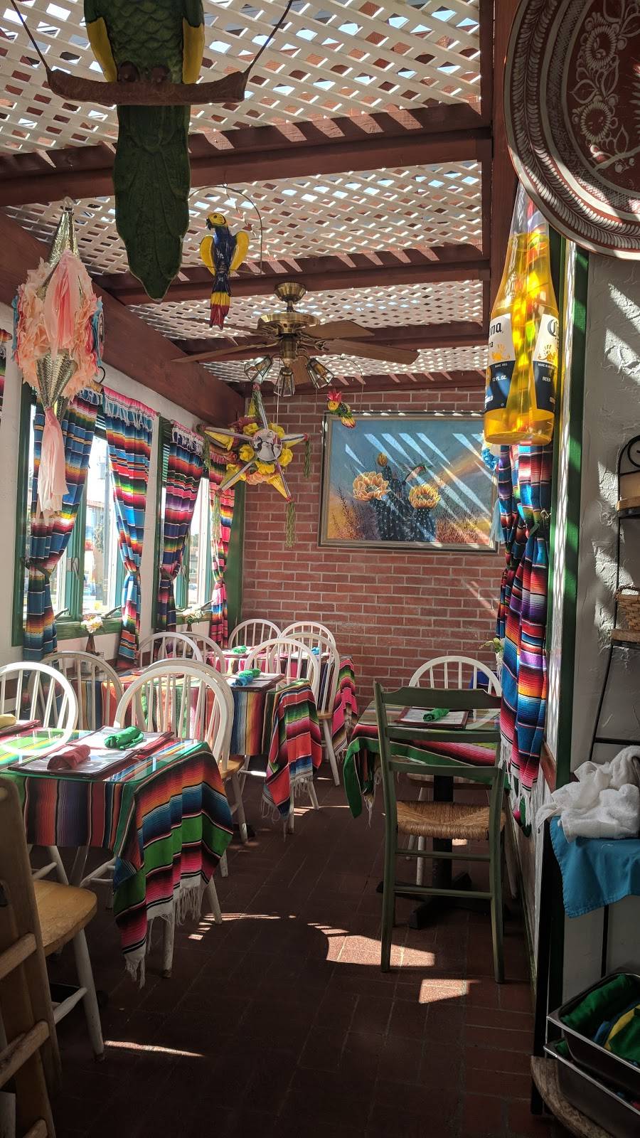 Spanishtown Mexican Restaurant | restaurant | 515 Church St, Half Moon Bay, CA 94019, USA | 6507267357 OR +1 650-726-7357