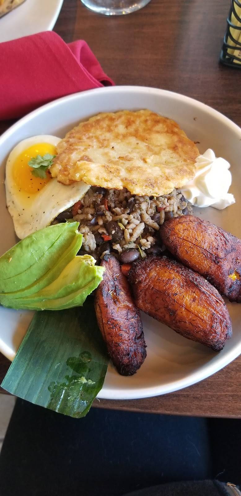 Marnas Eatery and Lounge | restaurant | 4154 W Broadway Ave, Minneapolis, MN 55422, USA | 6122721370 OR +1 612-272-1370