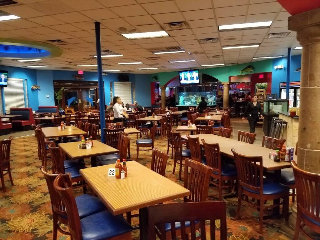 Ostioneria Michoacan | restaurant | 11402 N Fwy Service Rd, Houston, TX 77060, USA | 2819993995 OR +1 281-999-3995