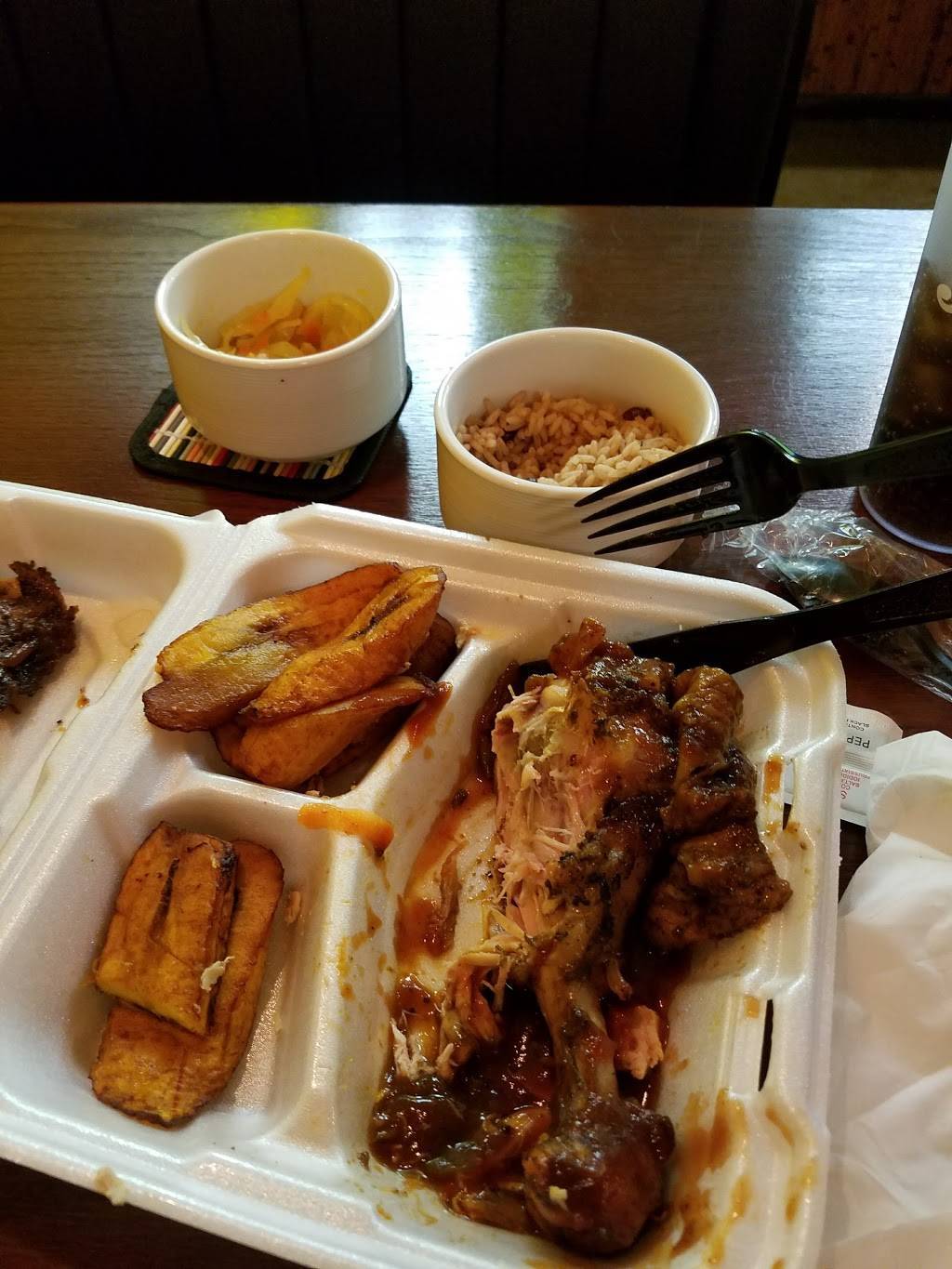 A Taste Of Jamaica | restaurant | 1024 Centerbrooke Ln Suite D, Suffolk, VA 23434, USA | 7576934502 OR +1 757-693-4502