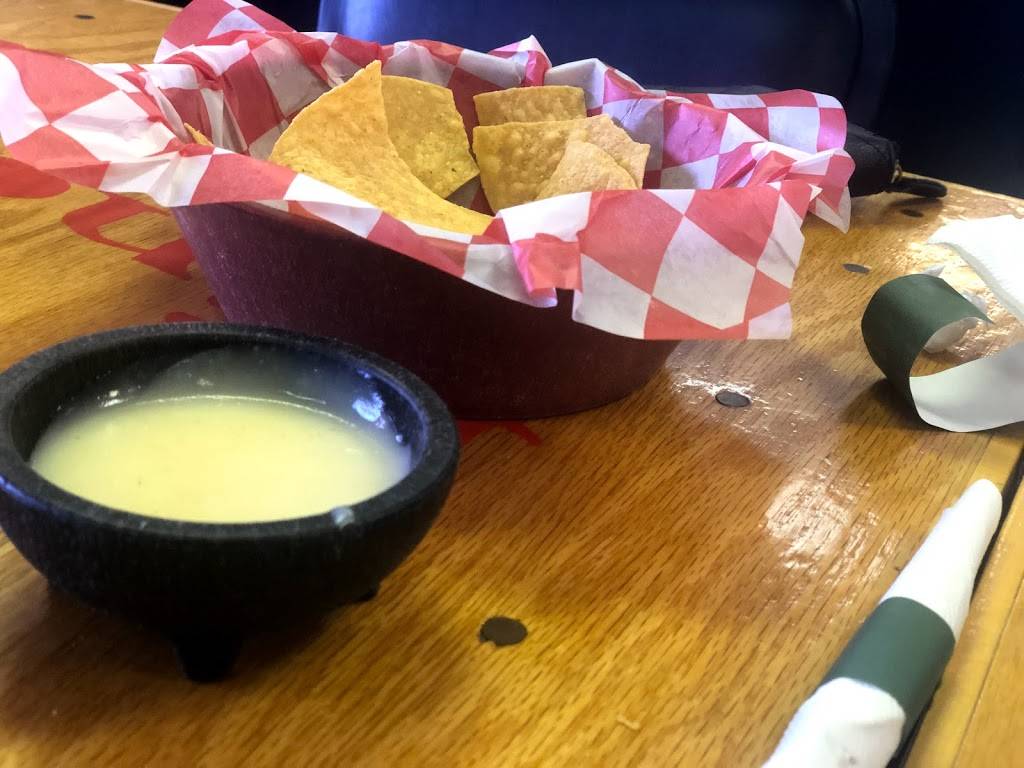 Terans Mexican Restaurant | restaurant | 920 W Cherokee St, Lindsay, OK 73052, USA | 4057561673 OR +1 405-756-1673